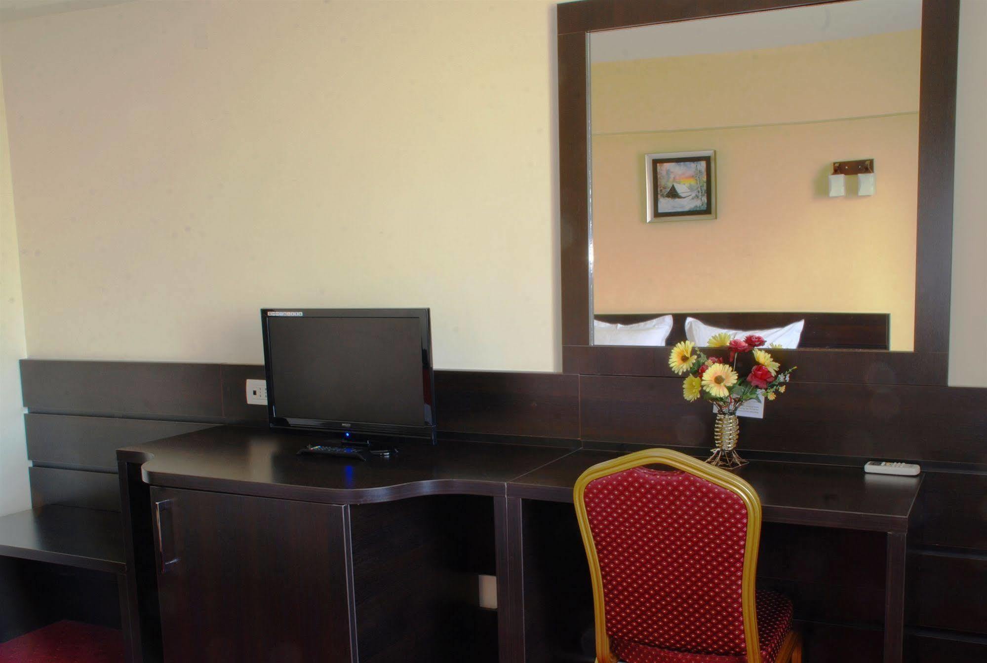 בוקרשט Hotel Ancor מראה חיצוני תמונה